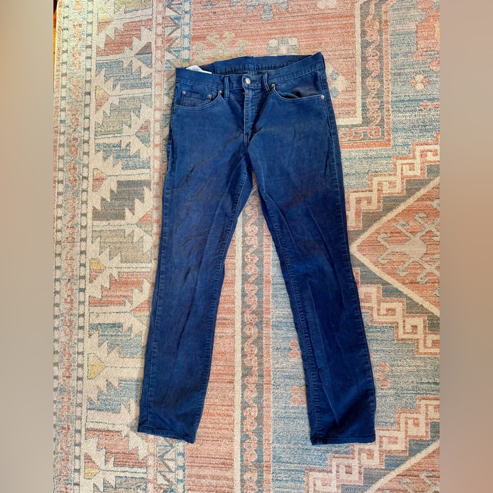 Levi's Men's 511™ Slim-Fit Corduroy Pants Deep Indigo